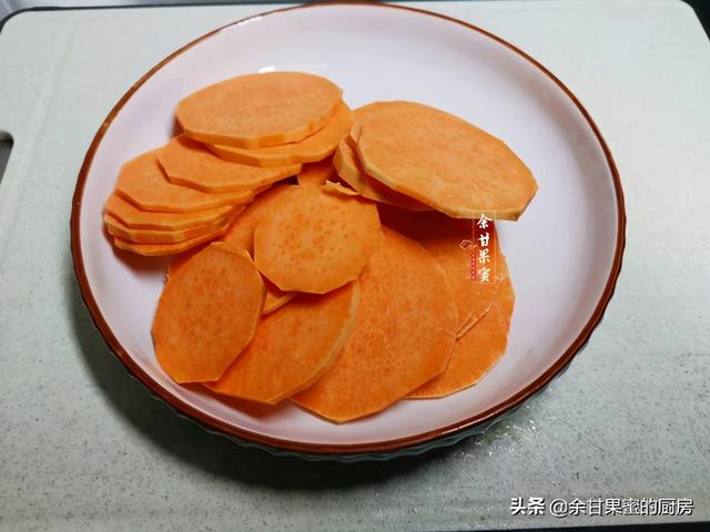 红薯塔，粗细搭配，做法也简单，作为早餐下午茶都可以