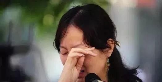 『夕阳下的彩虹』沈阳中学生情侣开房事件背后的警醒：给女孩底线教育，给男孩阳光教育