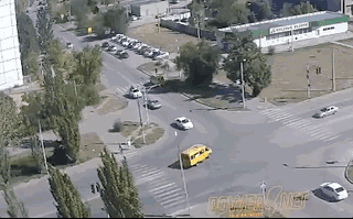 20张车祸现场动图，没车也得看！