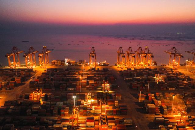 集装箱|集装箱短缺致使海运成本增300%