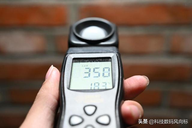 静能做台灯，动可变手电，倍思磁吸宿舍灯体验