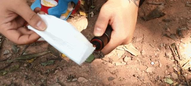 小米有品户外救命装备：航天材质，100+用法，能用于骨折固定