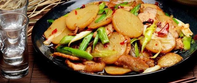 隔夜菜、隔夜肉、隔夜水吃了会致癌？这8种最好扔掉！