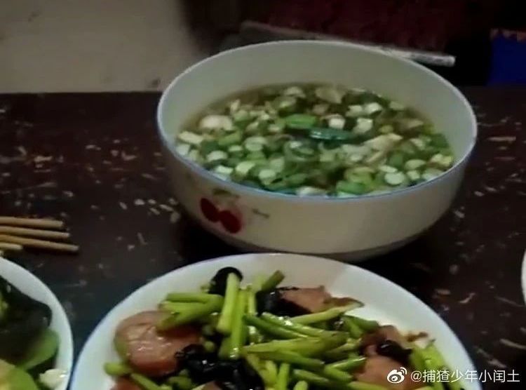 「文字上的青年」“寒假作业被我妈炒菜了”，千万不要随便动小学生的作业