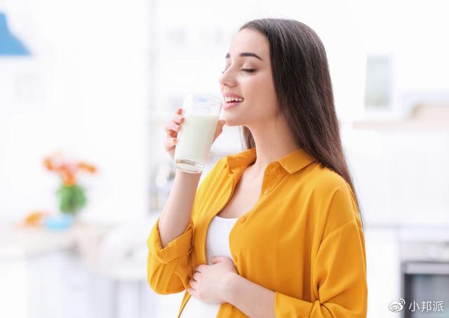 超级宝妈▲医生：孕期牛奶不能随便喝，这3个时间才是胎儿需要的，要把握好