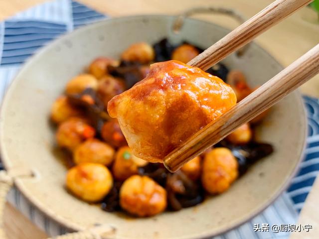 饭店38一份虎皮鹌鹑蛋，教你在家做，成本5块钱，比卖的还好吃