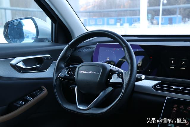 试驾｜光靠颜值取胜够不够？试驾BEIJING-X7