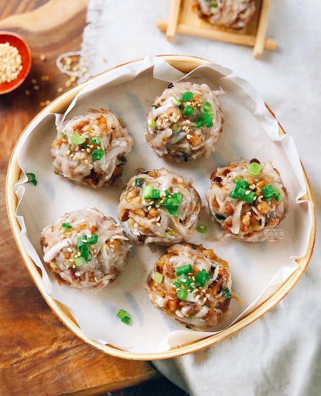 家里都有的这些食材，搭在一起，炒一炒蒸一蒸竟意外好吃