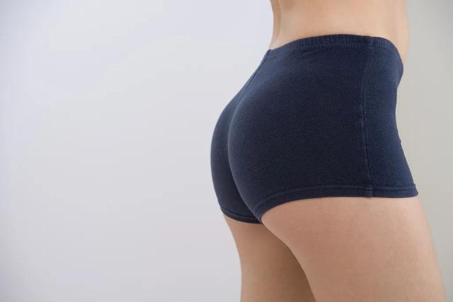 屁股|屁股上“两团黑”是病吗？还能变白吗？终于知道答案了…