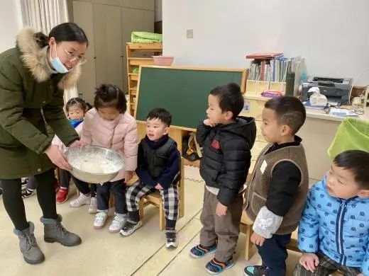 揉面团，搓汤圆！万家星城幼儿园的冬至暖心又美味