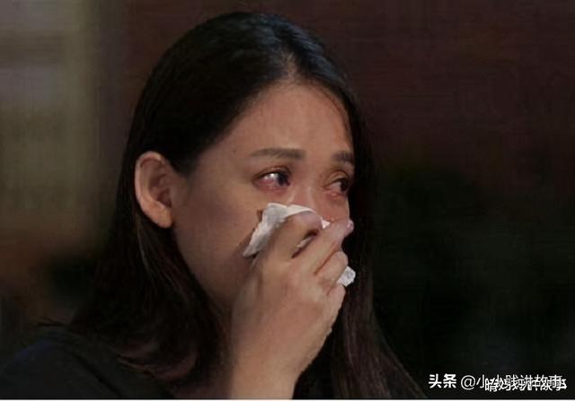 高龄妈妈生下二胎，家人不帮忙照顾孩子，宝妈哭得撕心裂肺