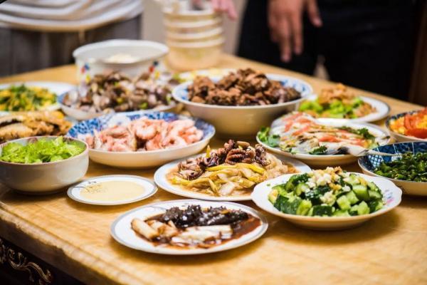 长三角年夜饭有哪些必备的美味？四地方言来盘点