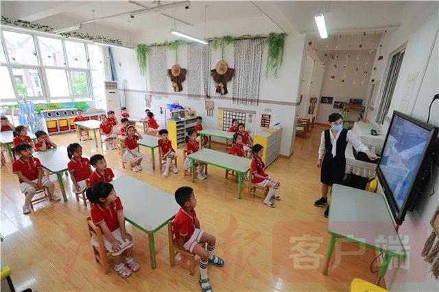 河南日报|萌宝重回幼儿园啦