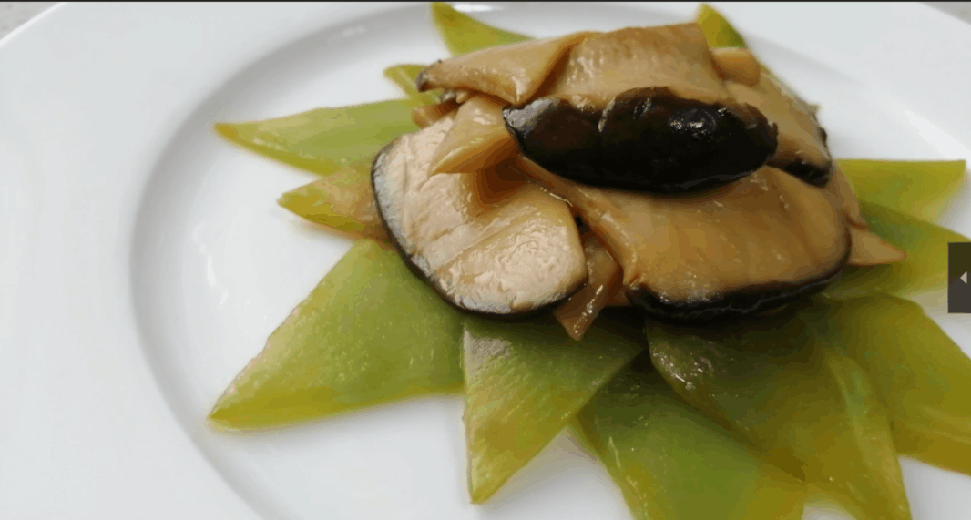 用杏鲍菇做一道清淡爽口的菜品，只需1样辅料，操作简单味道美