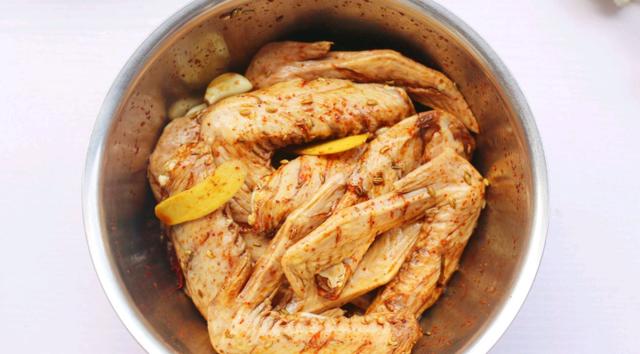 电饭锅也能做卤味？赶紧学会给家人做，解馋小零食