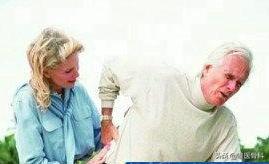 驼背|老年人为什么会驼背，而且越老越驼？