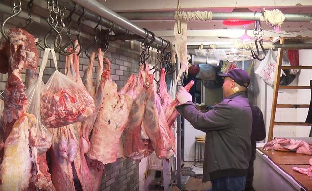 红烧羊肉、涮羊肉、火腿、桃胶、核桃粉……冬季滋补来黄浦就“购”了