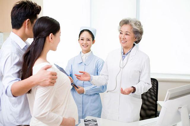 #你的育儿经#孕期内爸爸惹妈妈生气,胎宝宝会觉察到,还会“记仇”