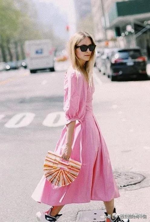 第五大道注意到这个小细节~你与时尚就是一“袖”之隔的距离