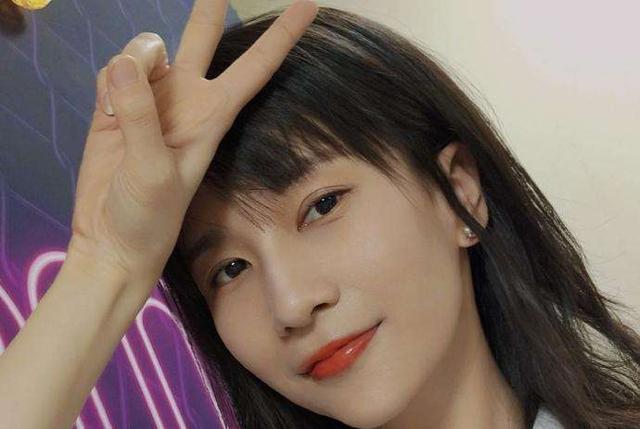 「超级宝妈」Papi酱自述生子后坐月子变化，称“天亮之前的北京我全见过”