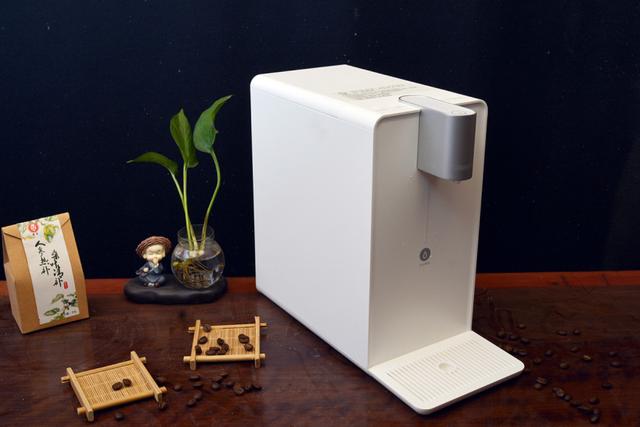 魔凡饮水机体验：4秒沸腾，米家远程操控，支持小爱同学