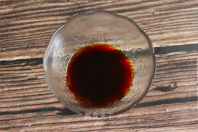 天冷了，自制一份香喷喷的煲仔饭！有菜有肉，越嚼越香