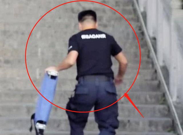 芒果台安全措施多到位?谢娜受伤摄影师罢录,《向往》配备救护车|电影工厂