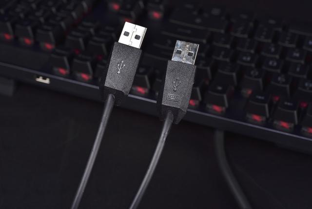 ASUS ROG RX机械电竞键盘开箱：自有轴体手感欲迎还拒