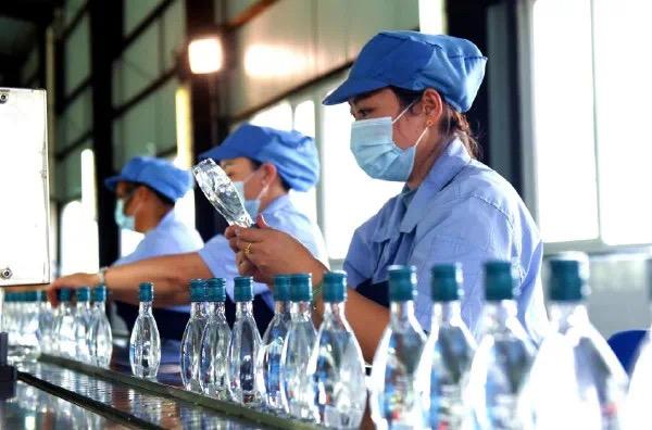 英文名“Chinese Baijiu”启用 重庆酒企：为中国白酒走向海外带来新机遇