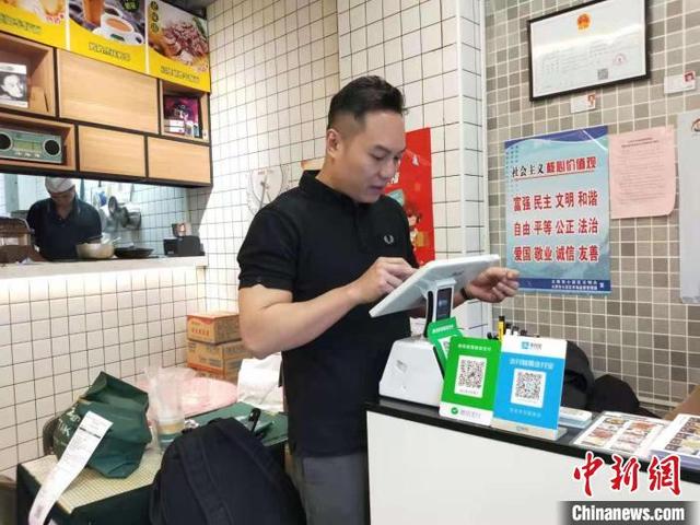 茶餐厅|“85后”港青山西开店记：一路向北传递港味文化
