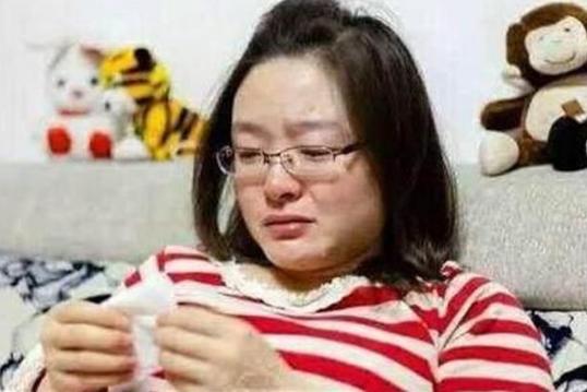 『超级宝妈』孕妈月子没坐完又住院，婆婆骂她真多事，儿媳：生气就找你儿子