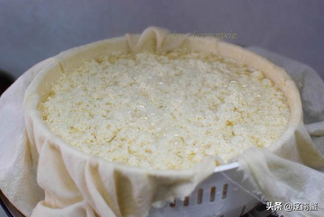 自己在家做豆腐，连老妈都竖起了大拇指，入口甘甜清水煮了都好吃