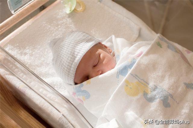 你的育儿经：“最美新生儿”爆红，高颜值让大夫惊喜：孕期这个行为很重要