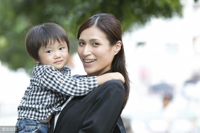 「你的育儿经」孩子胆小又怯弱，是天生的吗？不，往往是这4件事造成的