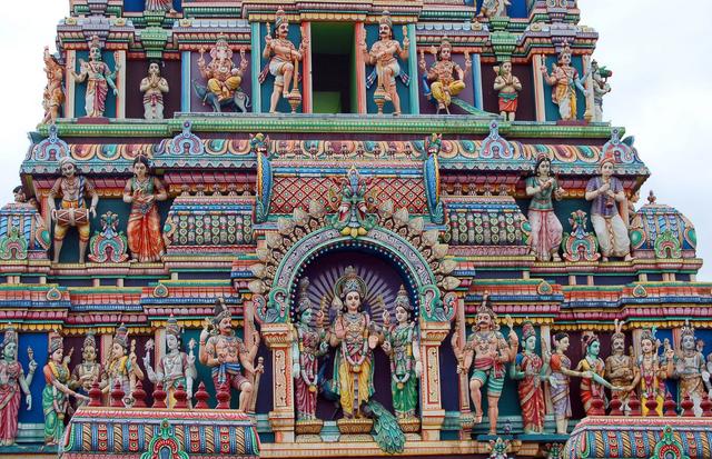 「山楂味的诗」三个不许女性进入的地方：第二个极为严格，连雌性的动物都不准进