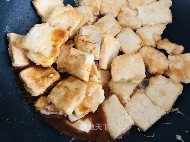 超下饭的香煎豆腐，简单易学，吃一次就上瘾