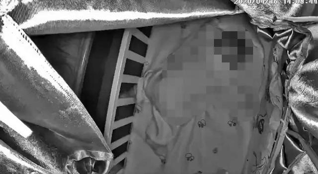 【超级宝妈】妈妈未断奶后续：你的孩子解锁了“趴睡”，她的孩子窒息而死