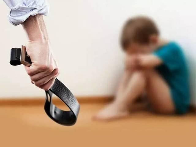 [超级宝妈]孩子真的只能通过“棍棒”才能成才吗？聪明的家长这样做