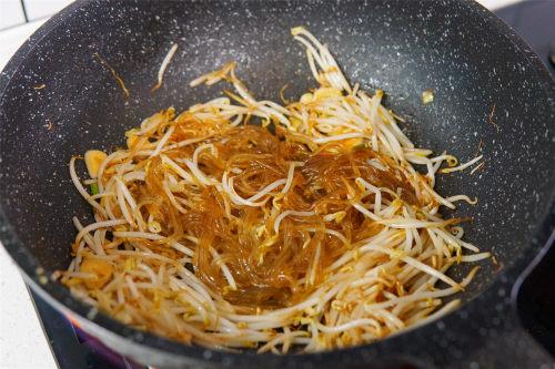 生活馆｜天冷了，用这5样炒一锅菜，暖和下饭，不放肉也香滴很