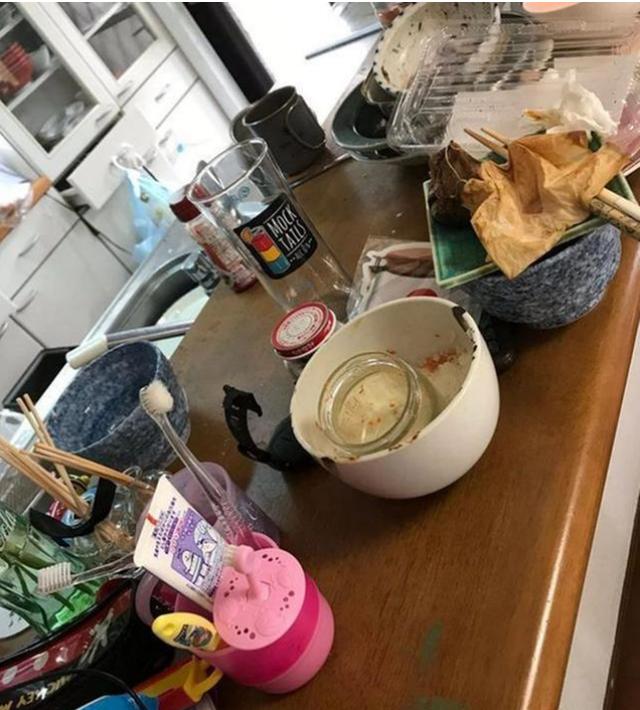 超级宝妈:宝妈回娘家3天,回家后晒出“家居照”,网友心疼:妻子不容易
