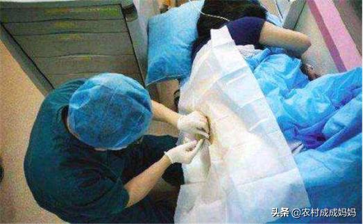 #你的育儿经#产妇生孩子没能了解行话，询问医生后尴尬了，现在想想还好笑