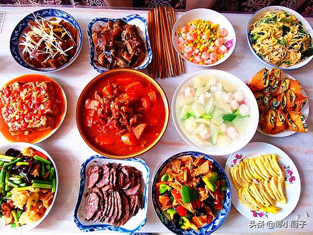 山东一家7口的生日宴，在朋友圈炸了，网友：看饿了，求蹭饭