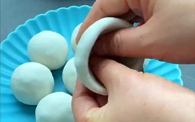 天冷吃芋头，就爱这个做法，又香又糯，Q弹爽滑，全家都喜欢