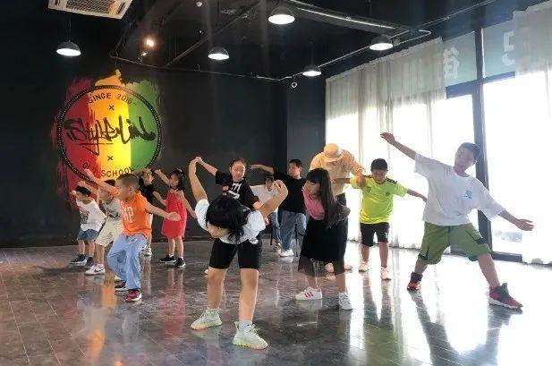 服务|这几年，闵行正越变越“聪明”，而闵行人的日子也越过越“轻松”