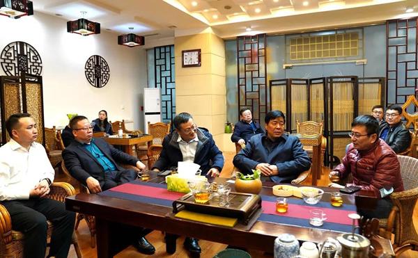 分公司|郭贞红与多家外商座谈