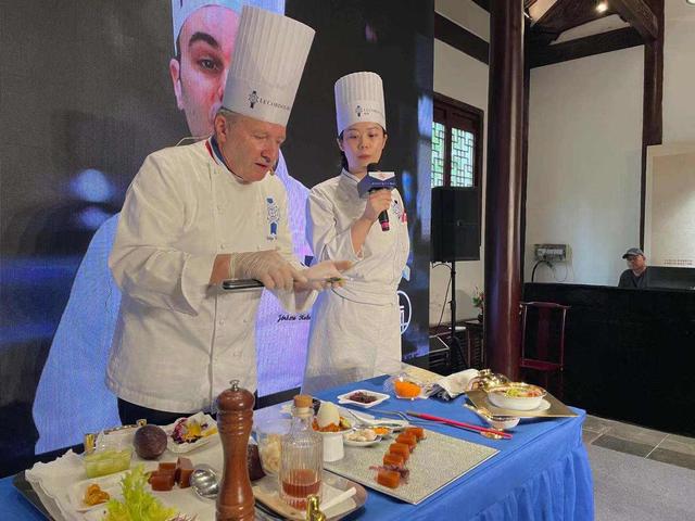 上海|中外厨师探讨饮食哲学之道，看“洋大厨与上海菜单”有何魅力