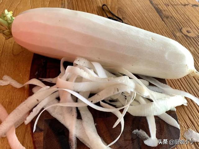 冬天，遇到这菜别手软，5毛一斤，多买点腌起来，脆爽下饭吃一冬