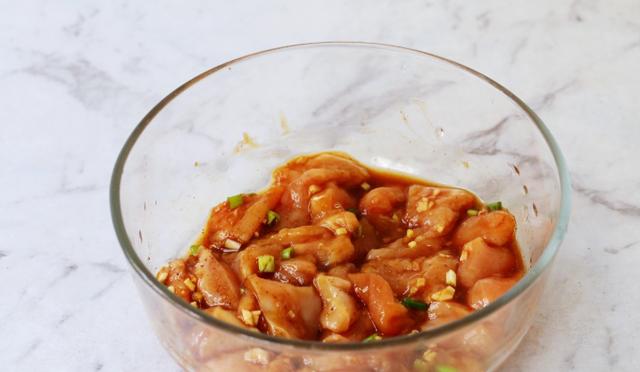 想吃鸡米不用去外面买了，自己在家做，卫生健康，实惠多了