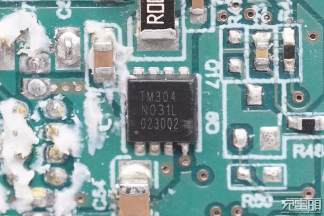 联想90W双C口氮化镓快充拆解，双口45W快充，内部设计爱了