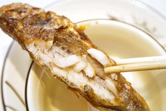 小龙虾|周末排到百来号！这里是网易阿里人的夜宵聚集地，很多人跟着老板，从大学吃到工作，只因……